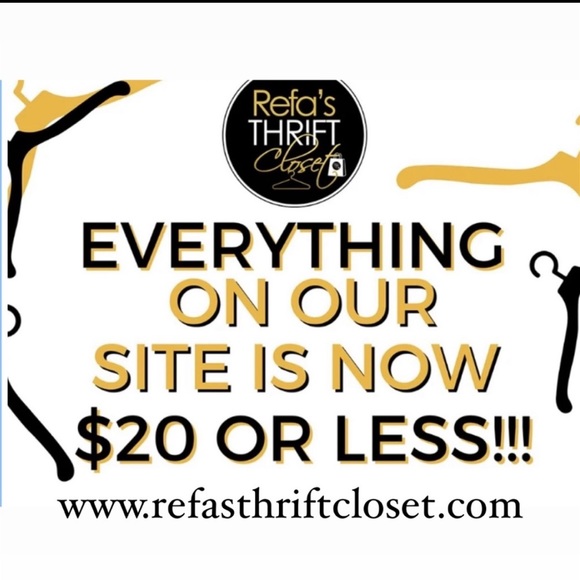 Ladies Nike Double-Zip Khaki Capri Pants - Picture 4 of 4